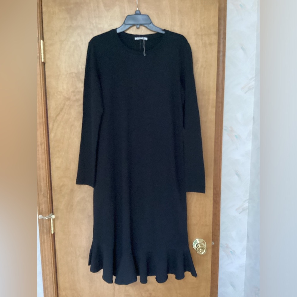 Zara, M,Black Long-Sleeve Knit Ruffle-Hem Dress